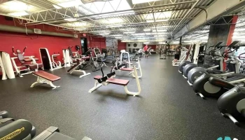 Gold's Gym - Crofton