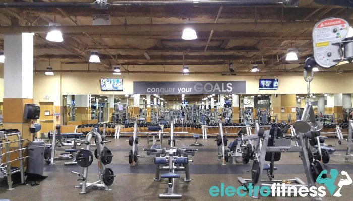 24 Hour Fitness -  Exercise Machine - Sacramento