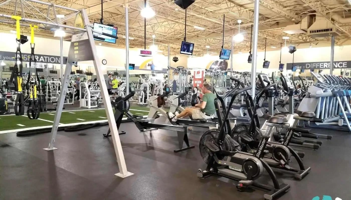 24 Hour Fitness -  Exercise Machine - Austin