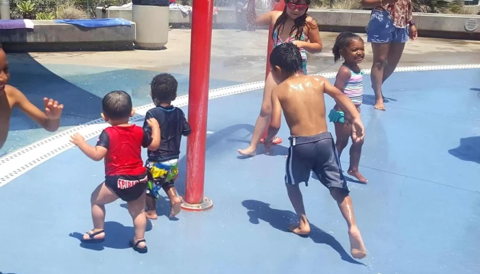 Alondra Aquatic Center -  Swimming Pool - Lawndale
