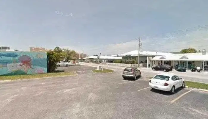 Ami Health Fitness Street View 360deg - Holmes Beach