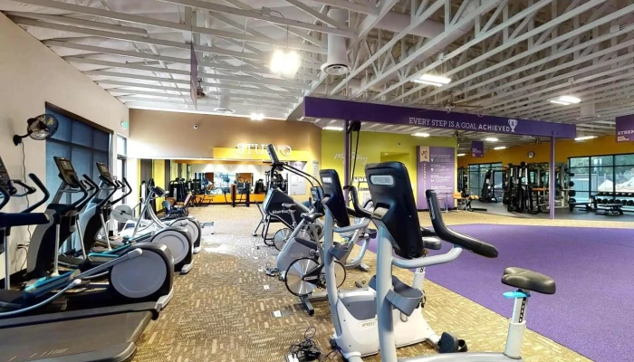 Anytime Fitness -  Street View 360deg - Loomis