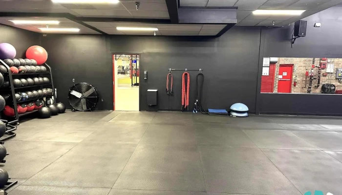 Complete Fitness For Women -  Gym - Burlington