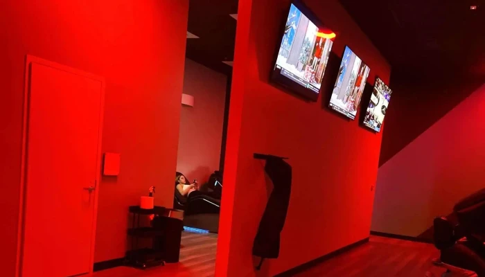Crunch Fitness -    Market Square Gym - Sacramento