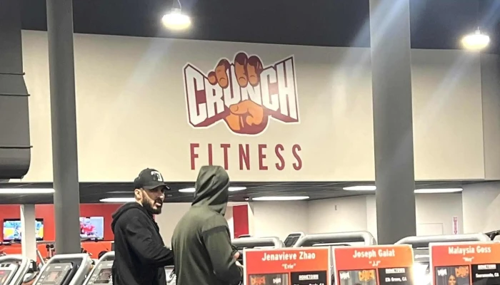 Crunch Fitness -    Market Square Where - Sacramento