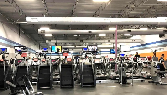 Crunch Fitness -    Rocklin Comments - Rocklin
