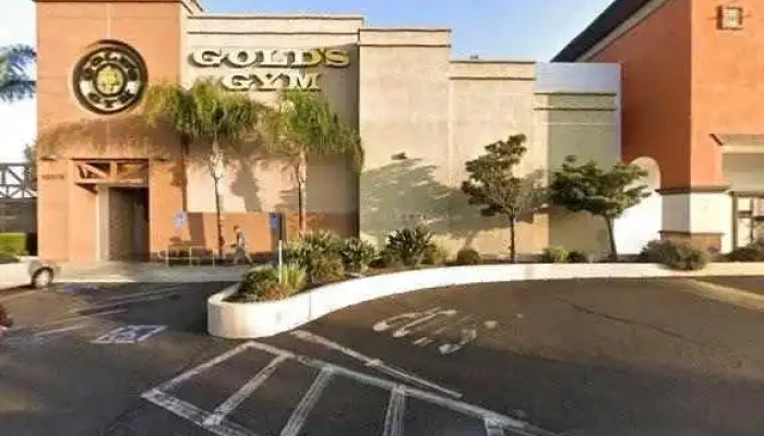 Golds Gym Simi Valley Street View 360deg - Simi Valley