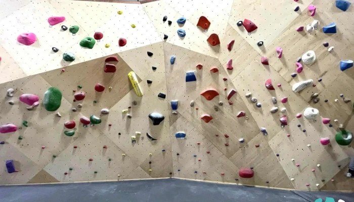 High Steppe Climbing Center -  Bouldering - Yakima