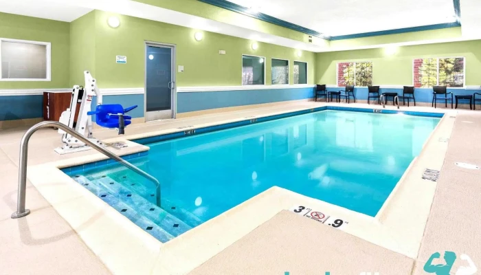 Holiday Inn Express Suites Klamath Falls Central By Ihg Amenities - Klamath Falls