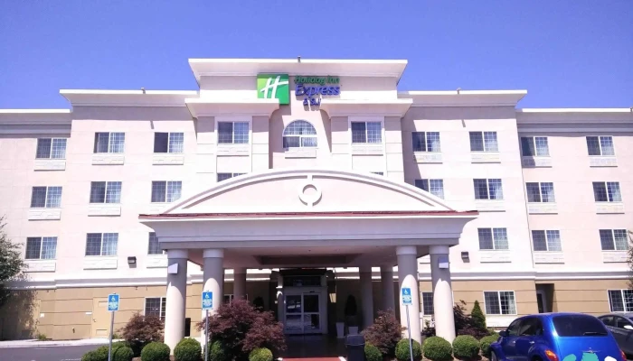 Holiday Inn Express Suites Klamath Falls Central By Ihg From Visitors - Klamath Falls
