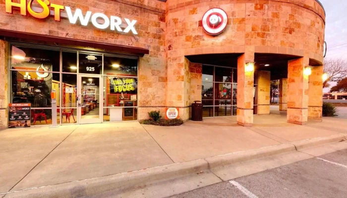 Hotworx -    Austin Tx   Lakeline Street View 360deg - Austin
