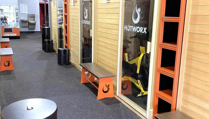 Hotworx -   Altoona Ia By Owner - Altoona