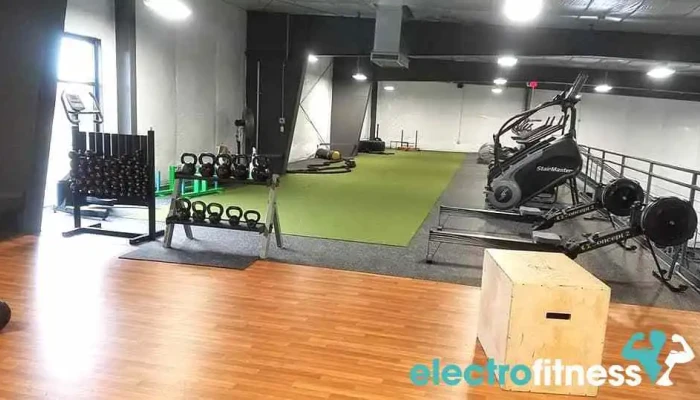 Iron Lab Fitness -  By Owner - Holland