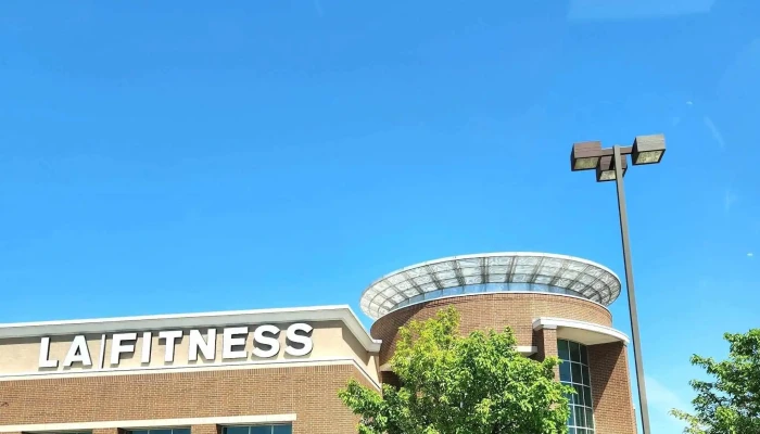 La Fitness -  Discounts - Brooklyn Park