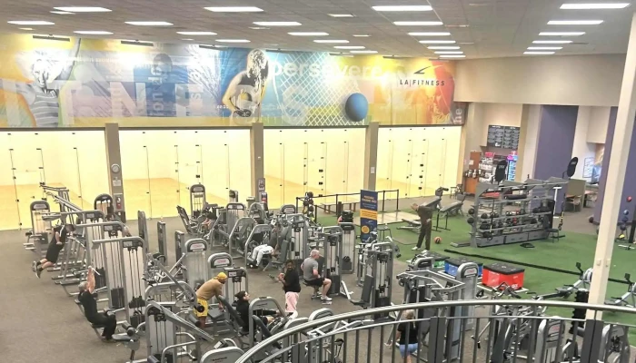 La Fitness -  Number - New Brighton