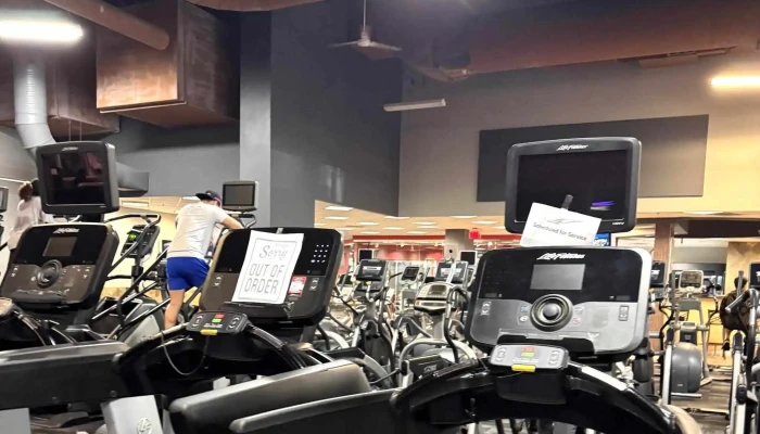 La Fitness -  Schedule - Falls Church