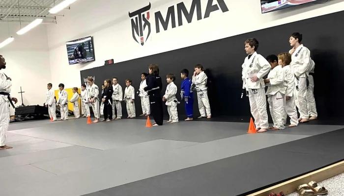 Ntx Mma -  Instagram - Anna