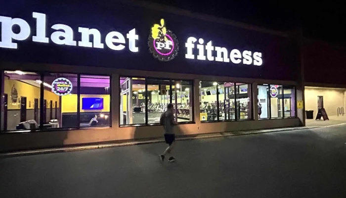 Planet Fitness -  Gym - Bowling Green
