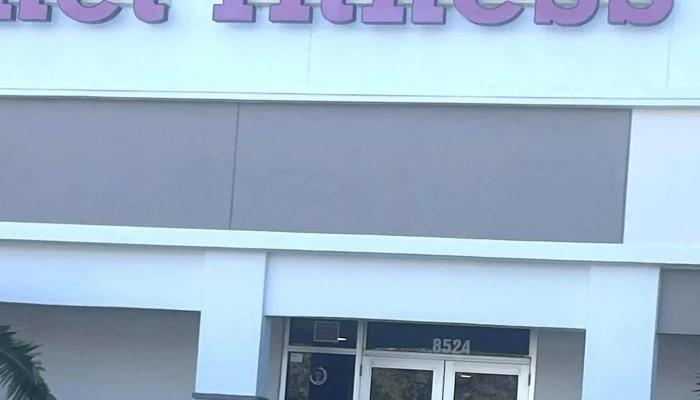 Planet Fitness -  Instagram - Miami