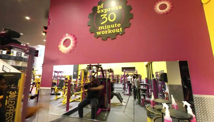 Planet Fitness -  Street View 360deg - Rotterdam