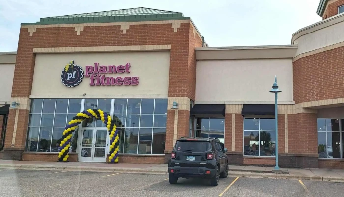 Planet Fitness -  Website - Coon Rapids