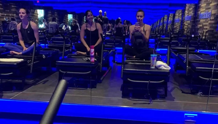 Solidcore Maple Grove Pilates Studio - Maple Grove