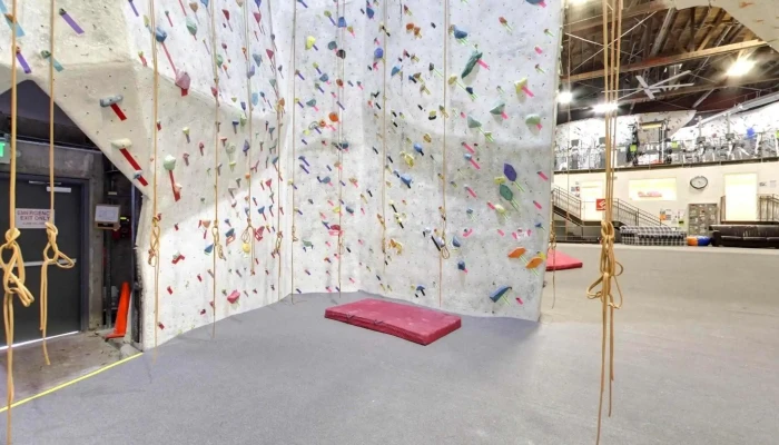 The Studio Climbing -  Street View 360deg - San Jose